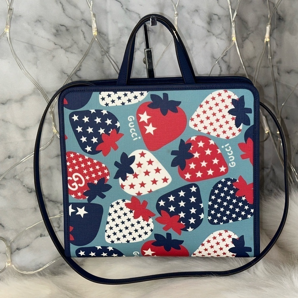 GUCCI Kids Strawberry & Stars Canvas Tote Bag Blue Italy 605614 Shoulder Strap - Picture 3 of 16